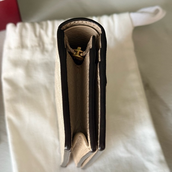 Gucci Beige and Cream Ophidia Card Wallet - Picture 5 of 10